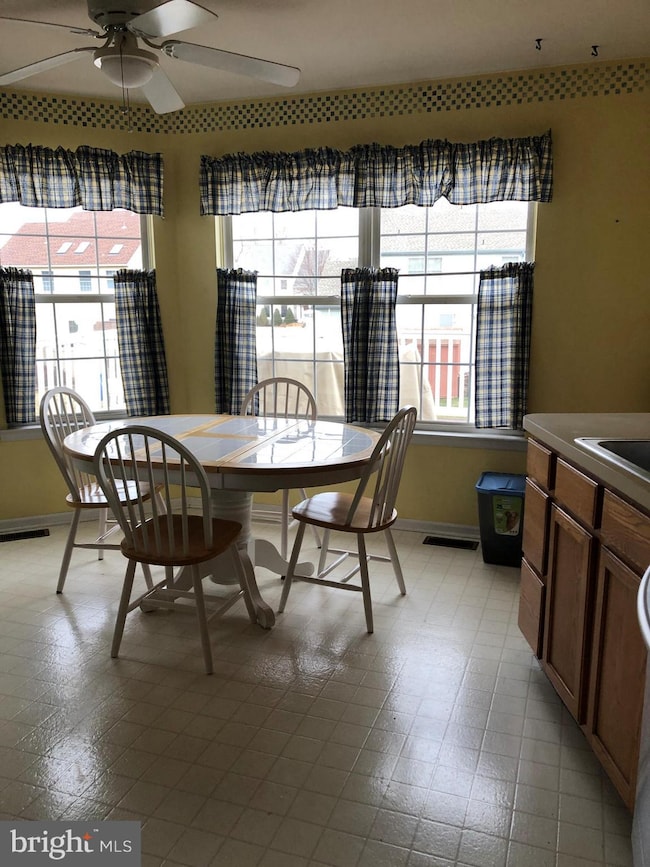 311 Sussex Ct, Swedesboro, NJ 08085 - photo 4