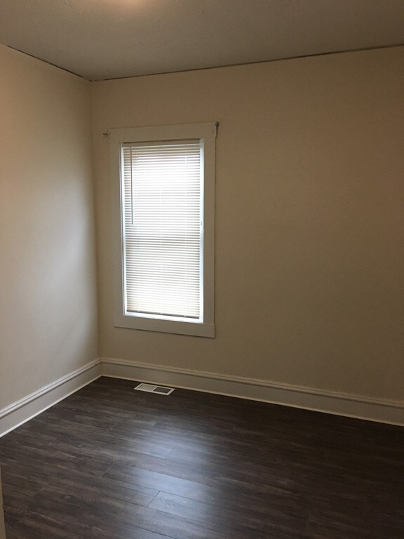 862 Locust St unit 1, Fall River, MA 02720 - photo 5