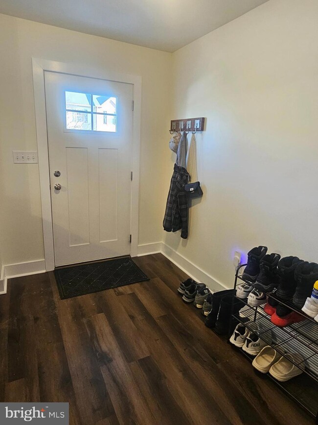 8804 Hillside Way unit 7, Waynesboro, PA 17268 - photo 5