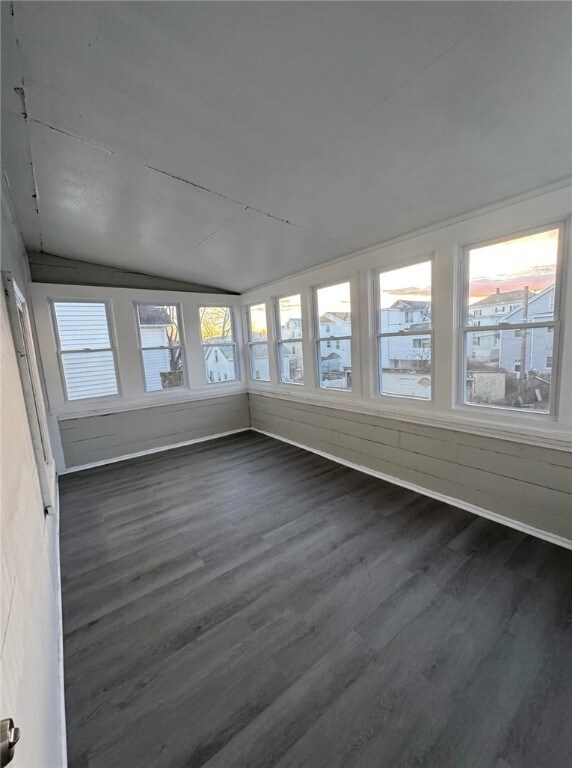 28 Slater St unit 2, Pawtucket, RI 02860 - photo 4