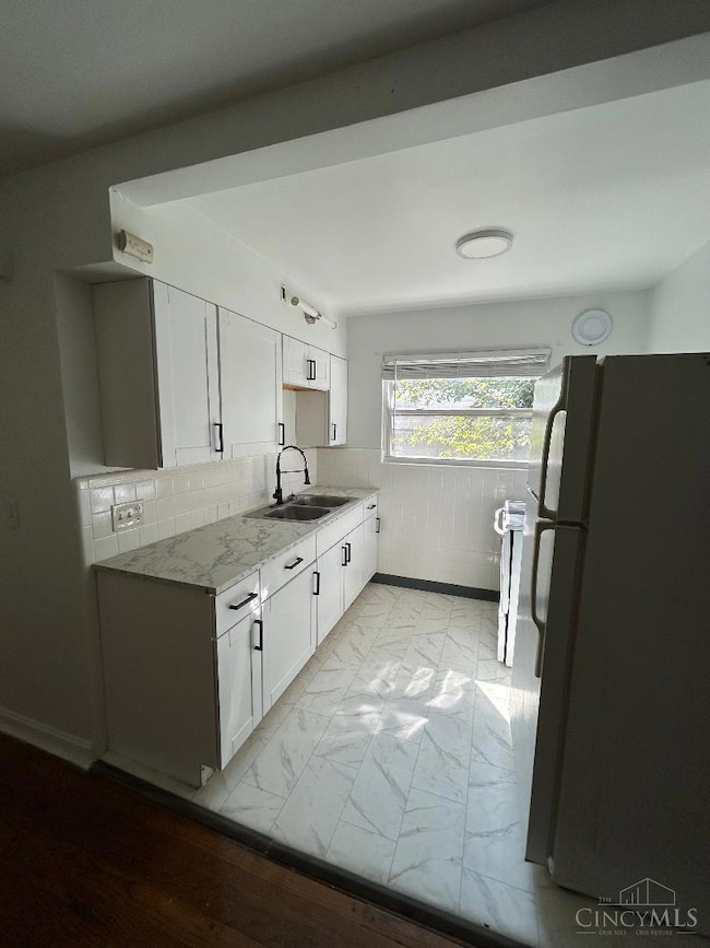 4431 Ridgeview Ave, Cincinnati, OH 45238 - photo 2