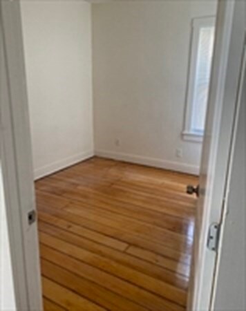 152 Buffinton St, Fall River, MA 02721 - photo 4