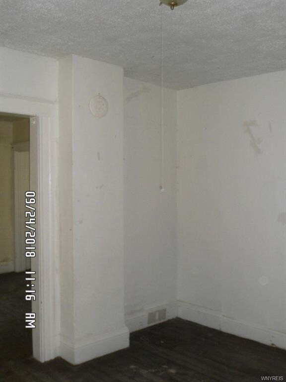 435 18th St, Niagara Falls, NY 14303 - photo 5