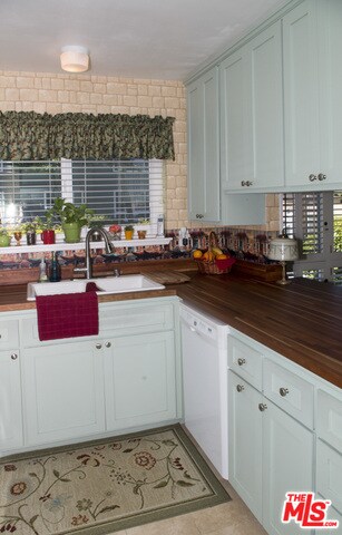 Butcher block counter tops