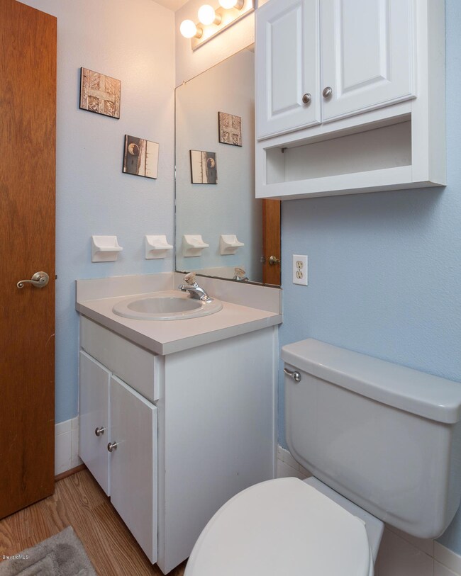 7443 Eyster Rd-14