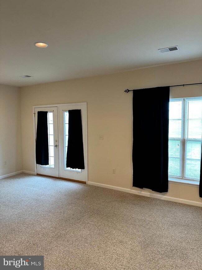 2048 Powell Dr, Chambersburg, PA 17201 - photo 2