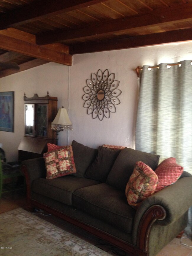 Beautiful wood beam ceiling