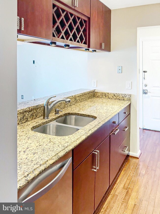 2602 Squaw Valley Ct unit 6-2, Silver Spring, MD 20906 - photo 5