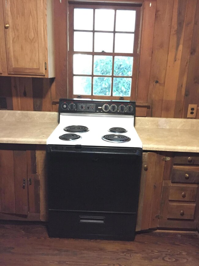 214 Riley Ave, Macon, GA 31204 - photo 3