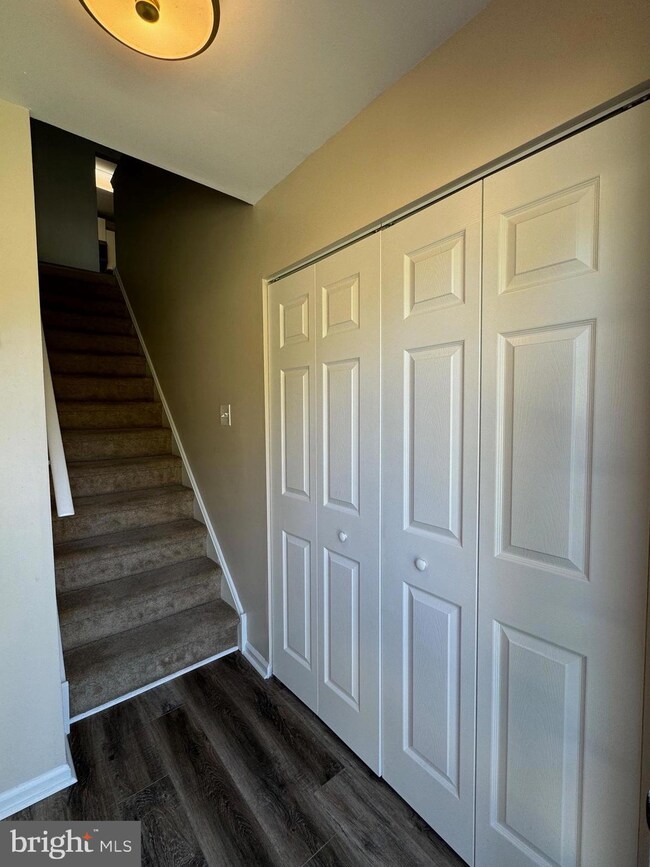 602 Briarwood Ct unit 602, Sewell, NJ 08080 - photo 4