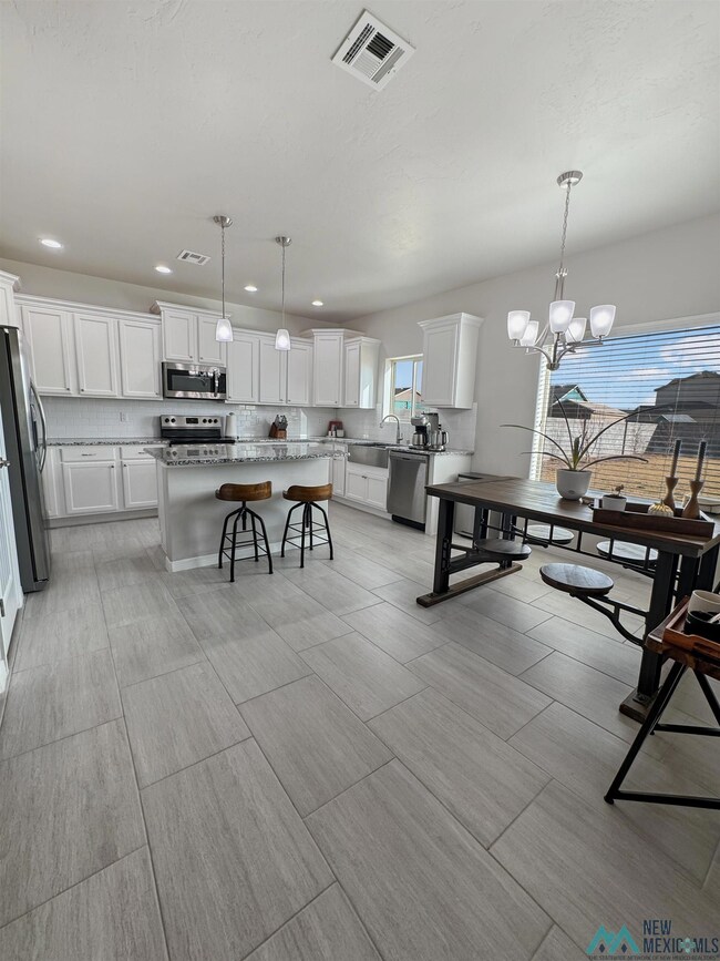 1021 Malibu Way, Carlsbad, NM 88220 - photo 6