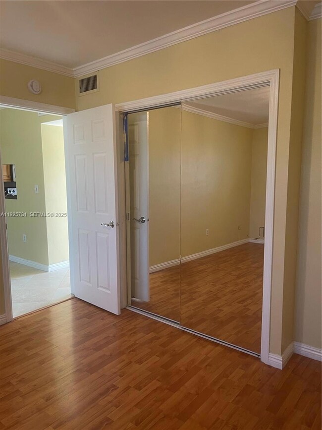 2815 NE 201st Terrace unit L225, Miami, FL 33180 - photo 5
