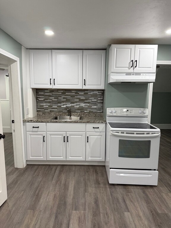 10 Essex St unit 2, Bellingham, MA 02019 - photo 2