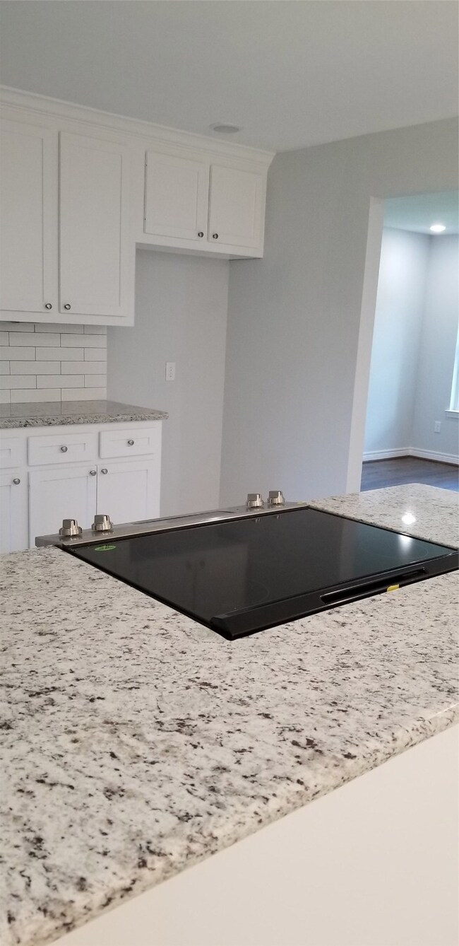 7245 Boggess Rd, Houston, TX 77016 - photo 6