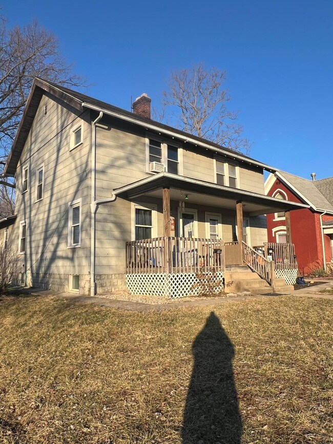 320 E Mill St, Circleville, OH 43113 - photo 4