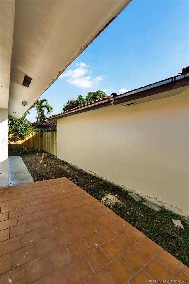 5683 SW 150th Ave, Miami, FL 33193 - photo 6