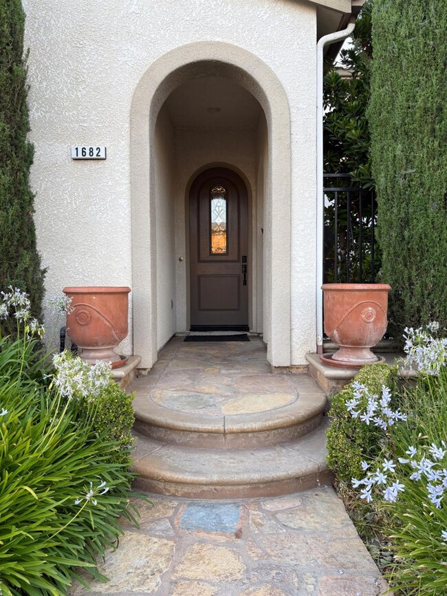 1682 N Dutch Ave, Clovis, CA 93619 - photo 2