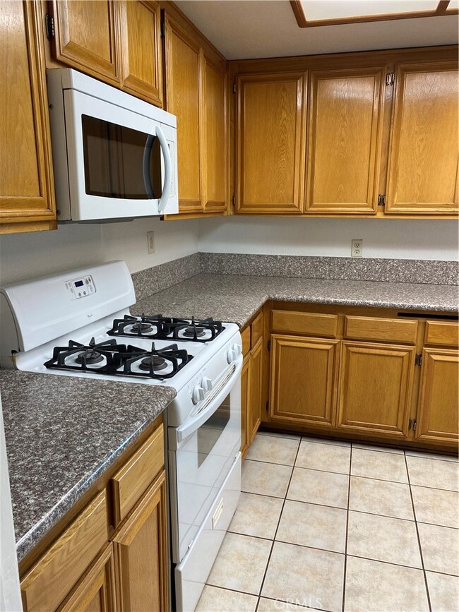 5067 N Varsity Ave, San Bernardino, CA 92407 - photo 3