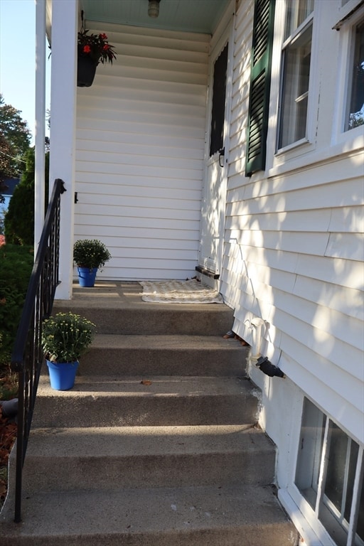 18 Crosby Rd, Wakefield, MA 01880 - photo 5