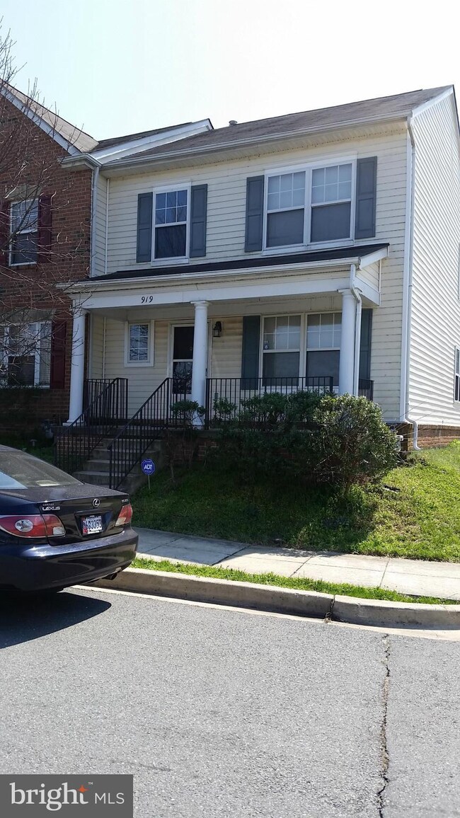 919 Blakney St SE, Washington, DC 20032 - photo 4