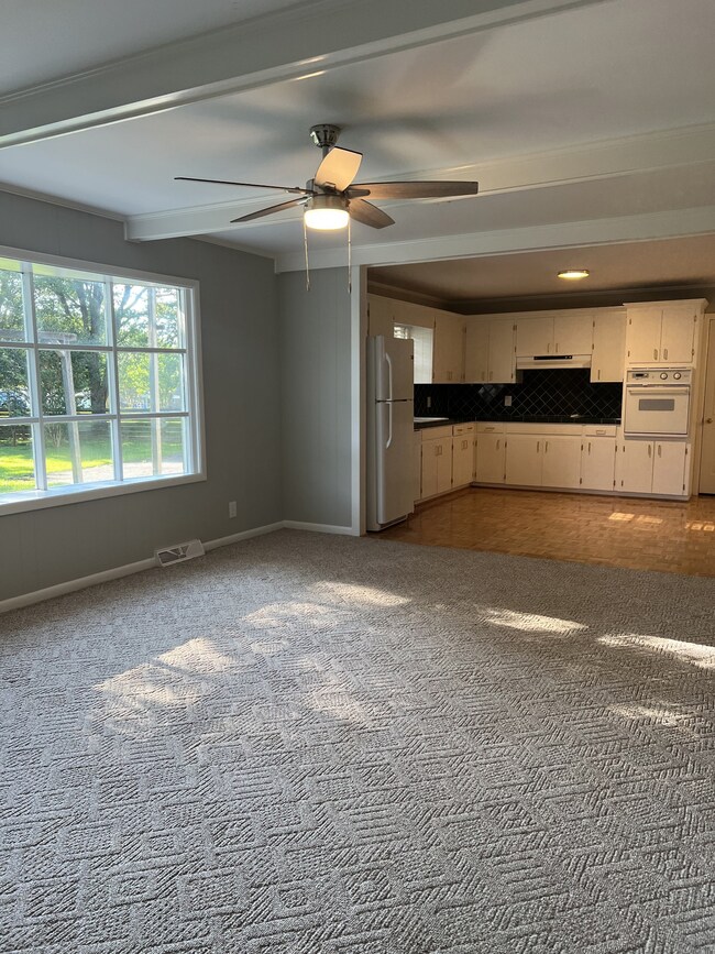 401 Shadow Dr, Shelbyville, TN 37160 - photo 5