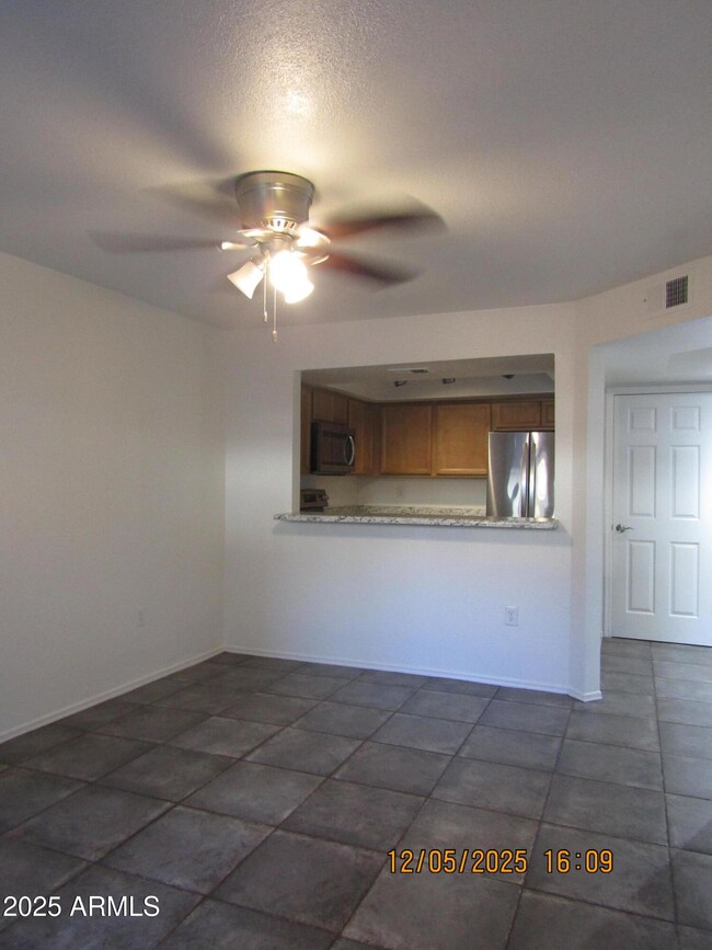 1331 W Baseline Rd unit 102, Mesa, AZ 85202 - photo 2