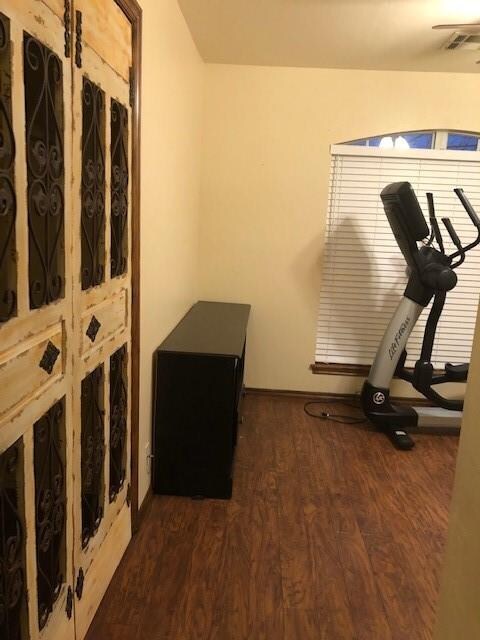 2117 NE 7th St, Moore, OK 73160 - photo 5