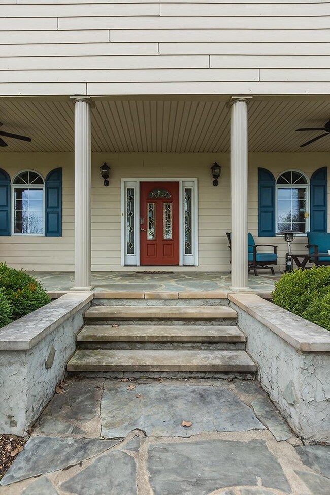 845 Manns Rd, Harrodsburg, KY 40330 - photo 4