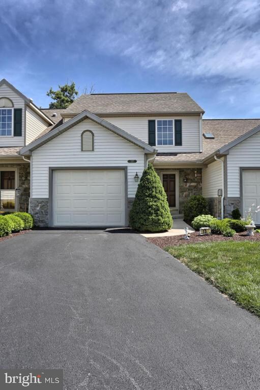 137 Gantz Meadows, Mount Joy, PA 17552 - photo 2