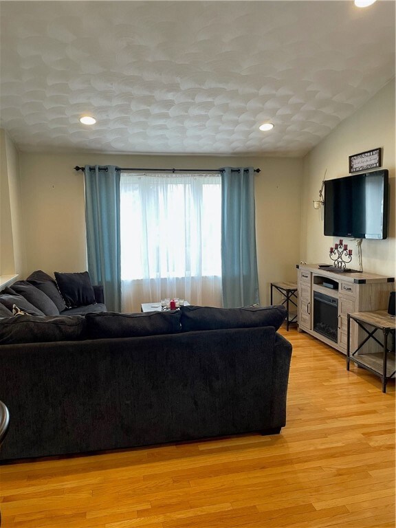 152 Coburn St, Warwick, RI 02889 - photo 7