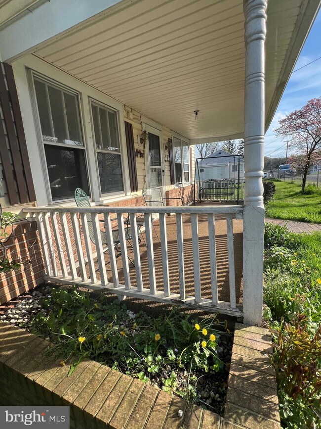 1124 Purcell Ln, Winchester, VA 22603 - photo 3