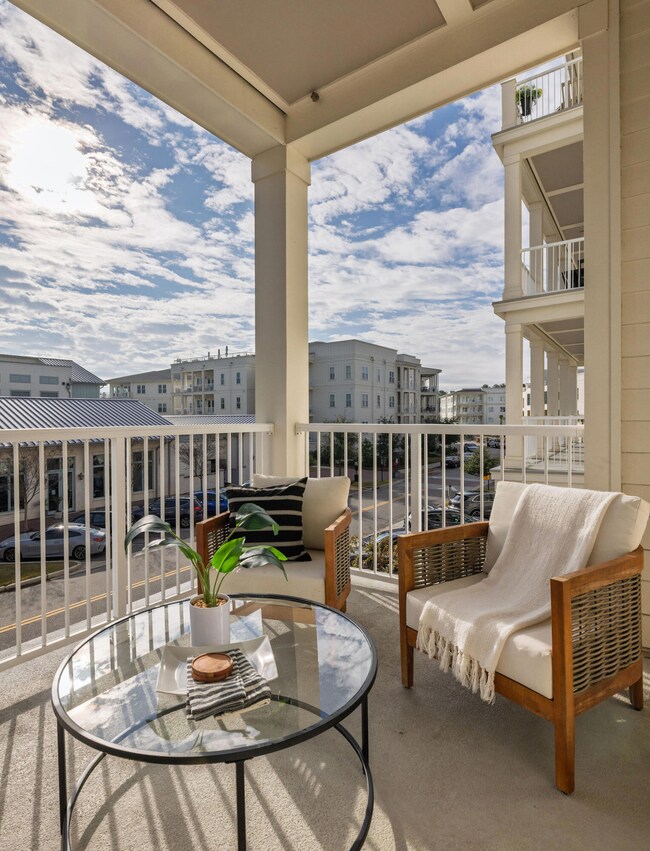 301 Longshore St unit 423, Daniel Island, SC 29492 - photo 4