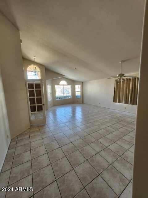 3853 W Calle Lejos, Glendale, AZ 85310 - photo 4