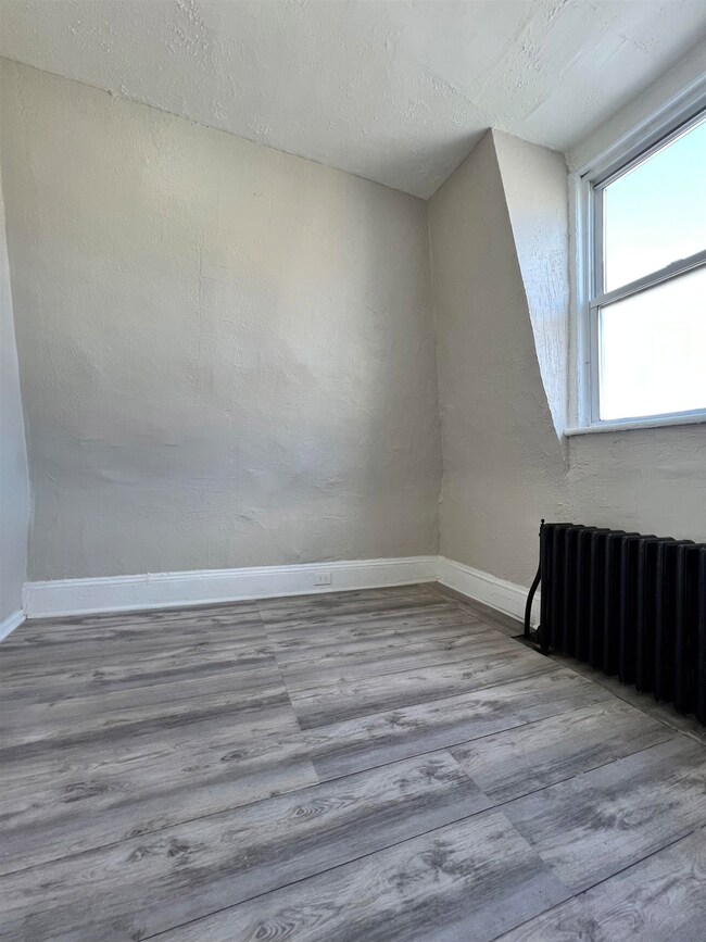 24 Gray St unit 3, Jersey City, NJ 07302 - photo 4
