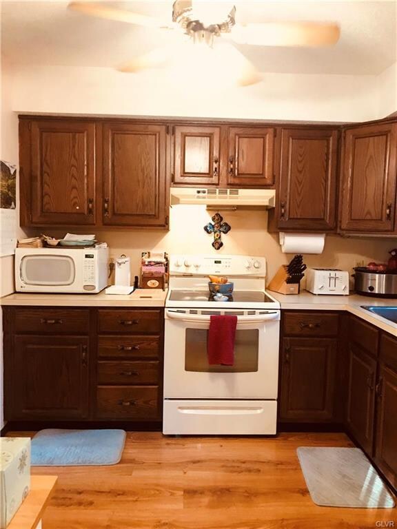 3435 Crestwood Dr, East Stroudsburg, PA 18301 - photo 5