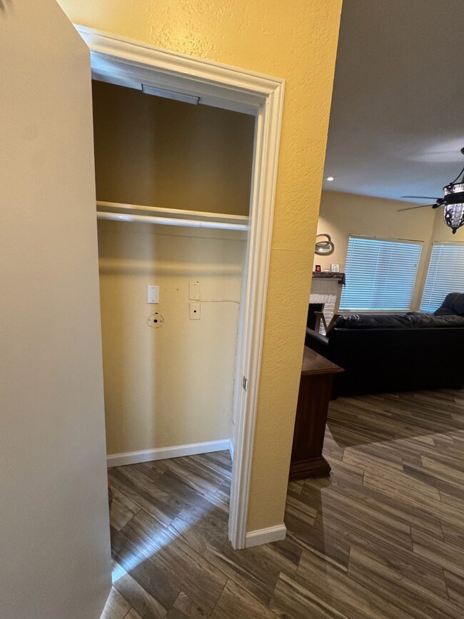 18040 Midway Rd unit 145, Dallas, TX 75287 - photo 2