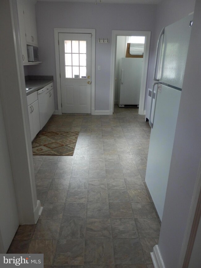 105 1st Ave SW, Glen Burnie, MD 21061 - photo 6