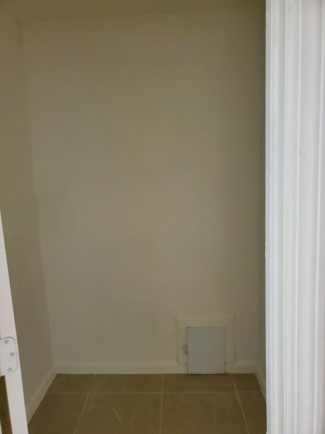 3412 Collingsworth St, Houston, TX 77026 - photo 6