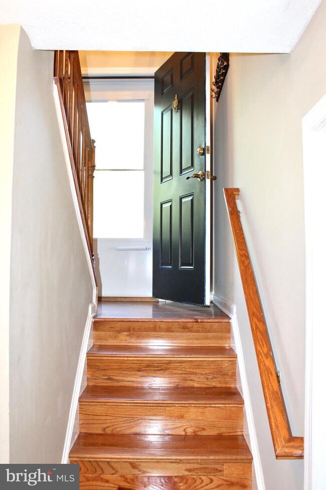 36064 Wilderness Shores Way, Locust Grove, VA 22508 - photo 6