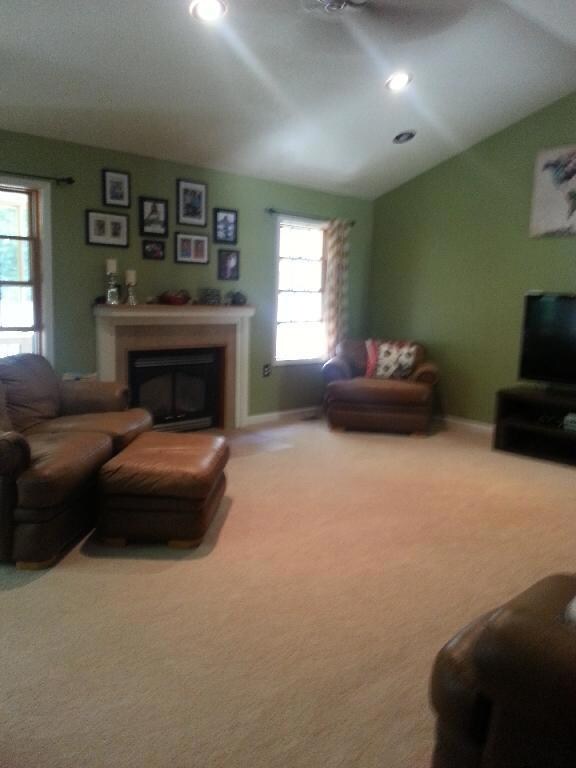 Living Room (3)