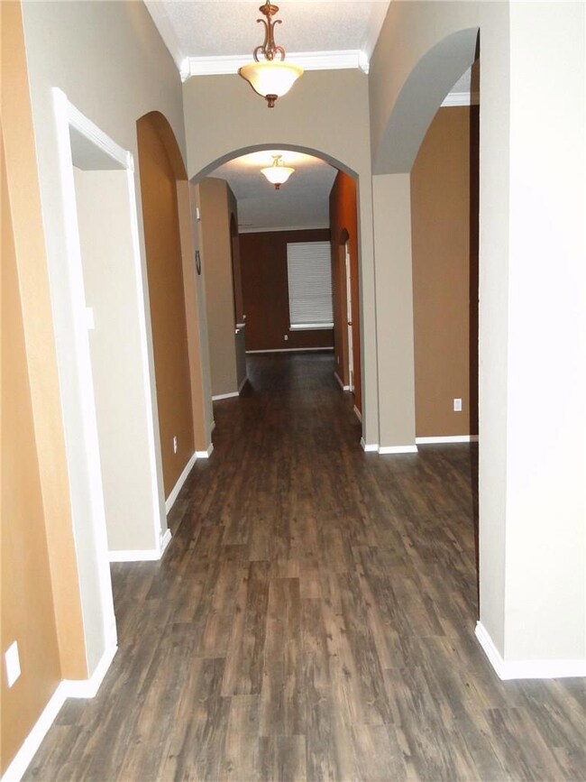 6913 Riverchase Trail, Denton, TX 76210 - photo 2