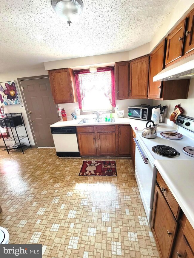 1106 E 15th St, Wilmington, DE 19802 - photo 6