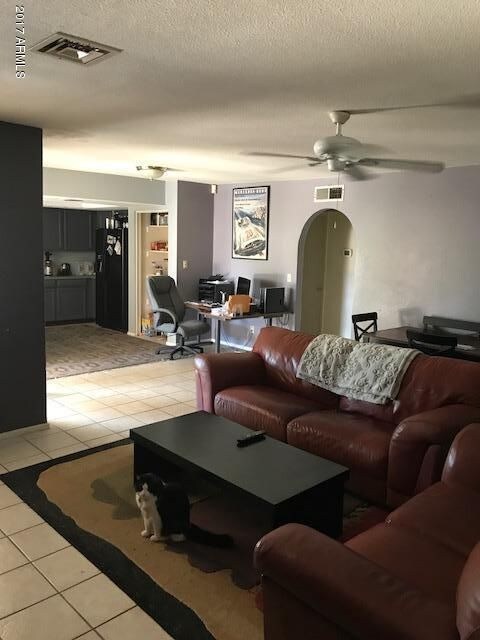 family room/dining