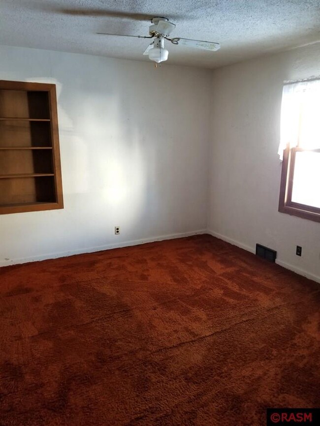 19180 U S 14, New Ulm, MN 56073 - photo 4