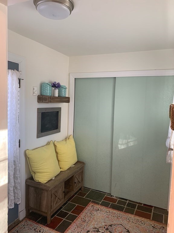 9 Carlton St, Saugus, MA 01906 - photo 3