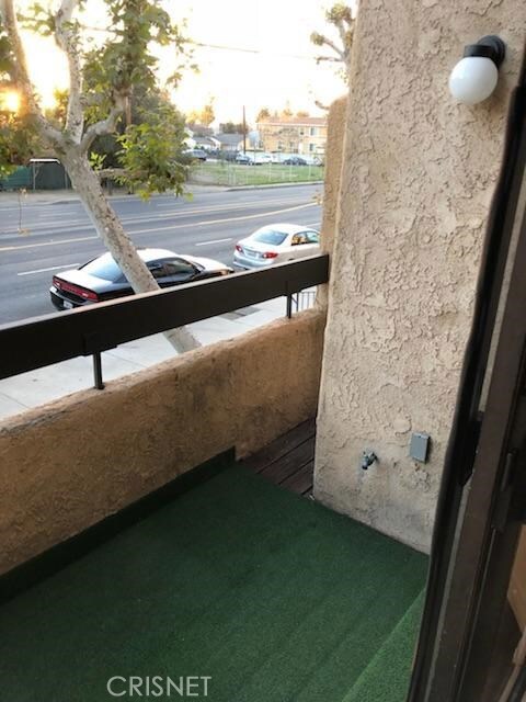 14201 Foothill Blvd unit 3, Sylmar, CA 91342 - photo 4