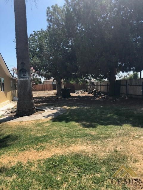 1320 D St, Wasco, CA 93280 - photo 2