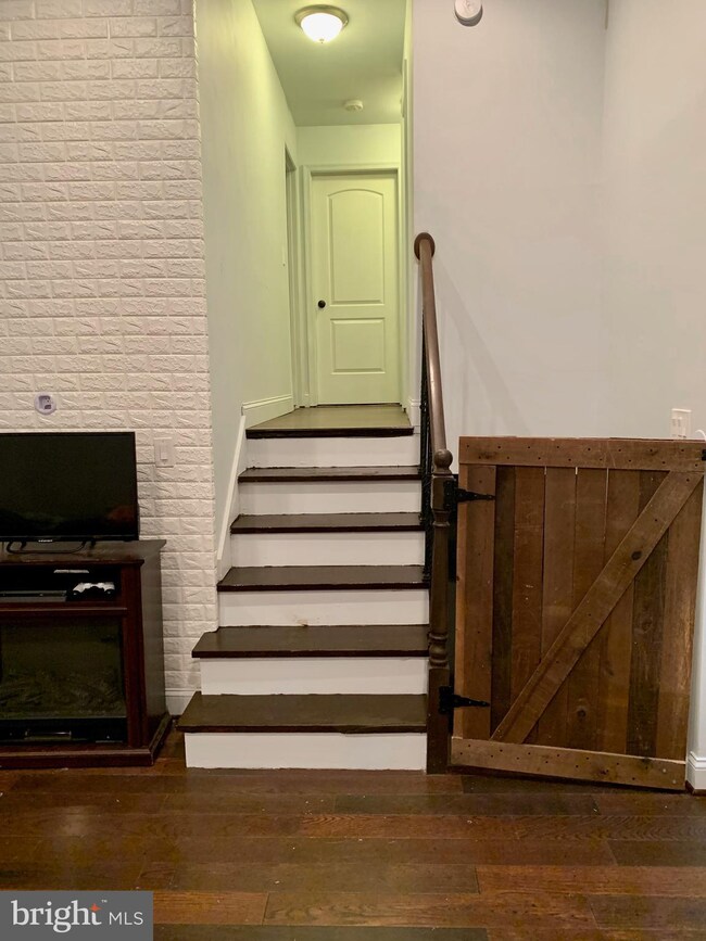 6829 Windsor Mill Rd, Gwynn Oak, MD 21207 - photo 4