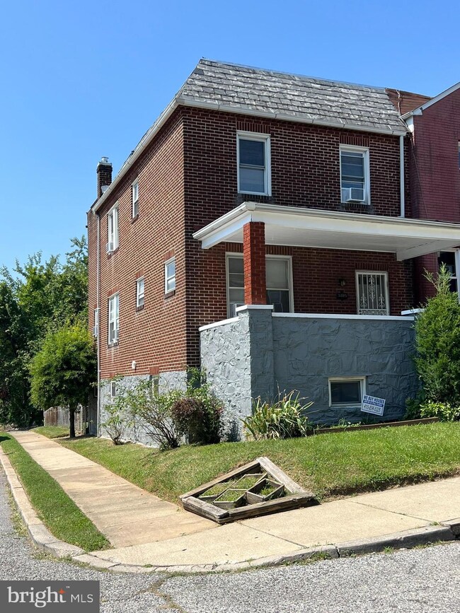 3125 Brendan Ave, Baltimore, MD 21213 - photo 2