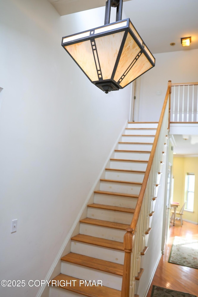 5129 Hemlock Ln, Lehman Township, PA 18324 - photo 4